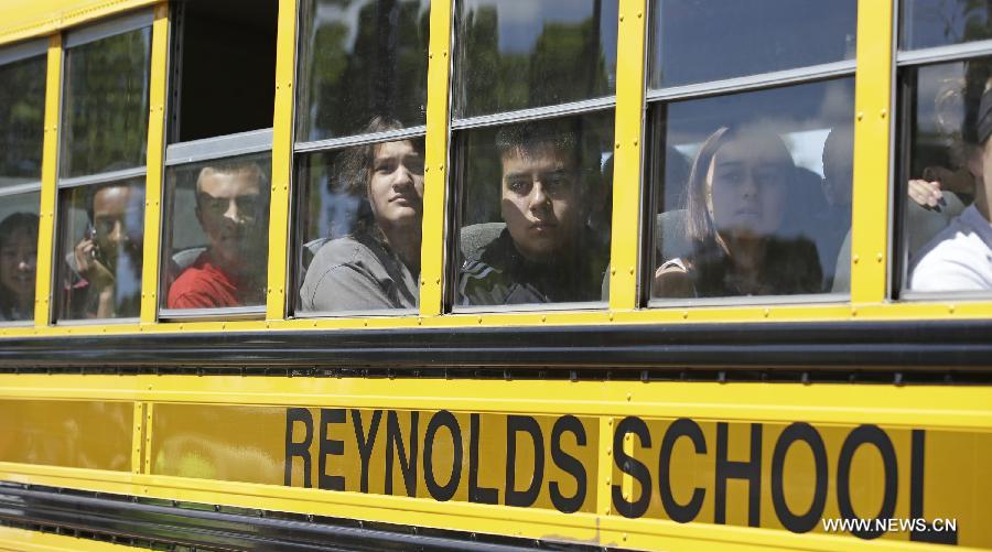 Etats-Unis : fusillade dans une école de l'Oregon, 1 étudiant et le tireur tués