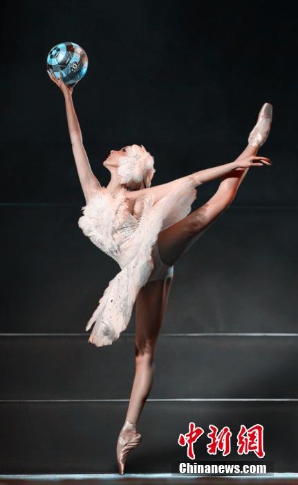 Le cygne de l'orient joue ? la Coupe du monde sur la pointe des pieds ?