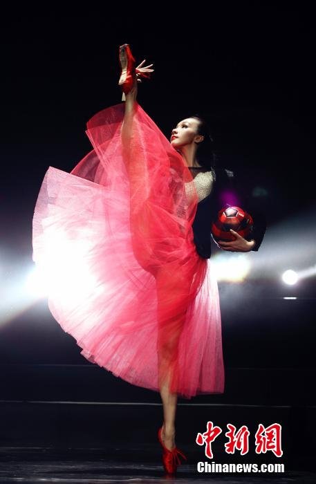 Le cygne de l'orient joue ? la Coupe du monde sur la pointe des pieds ?