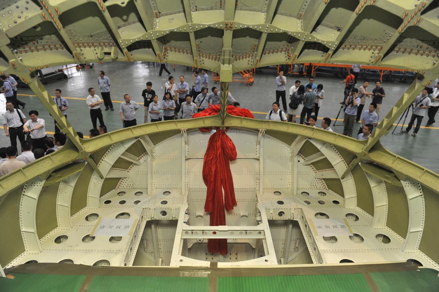 Le nez de l'avion de ligne C919 est sorti des cha?nes d'assemblage