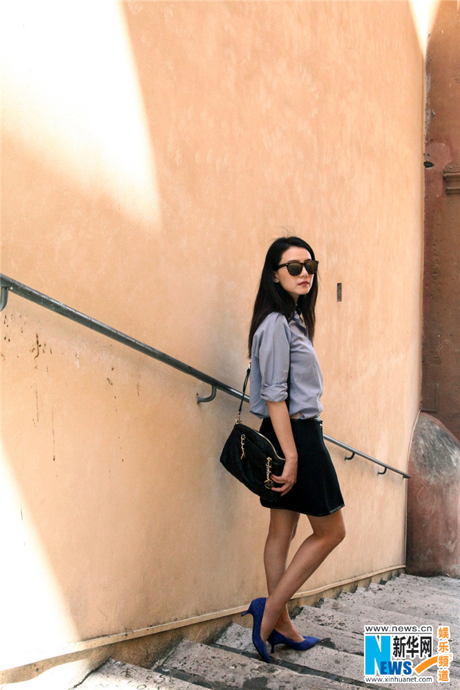 Nouvelles photos prises en Europe de l'actrice chinoise Gao Yuanyuan