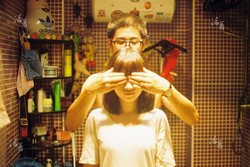 Chang Yiner et Chong Zi ont commencé leur relation en ligne. Leur fils est maintenant agé de quatre ans.