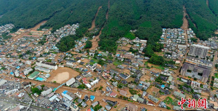 Au moins 39 morts et 7 disparus dans des glissements de terrain à Hiroshima
