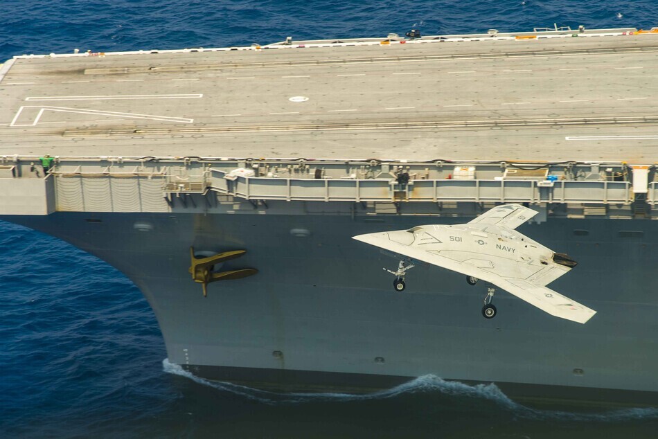 Nouveaux tests en vol pour le drone américain X-47B