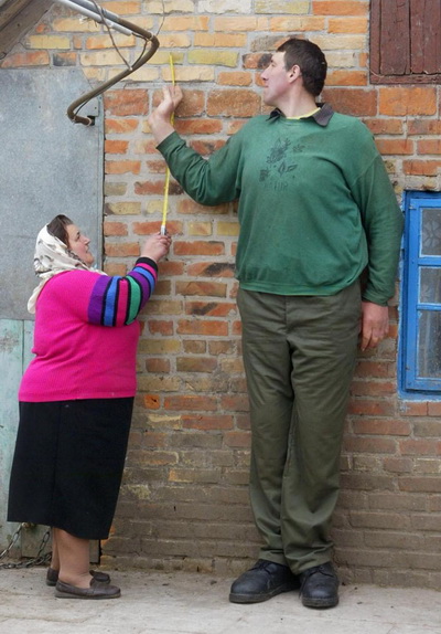 L’homme le plus grand du monde est décédé 