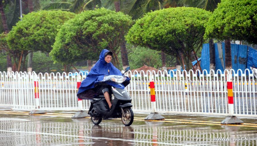 Le typhon Kalmaegi touche terre dans le sud de la Chine