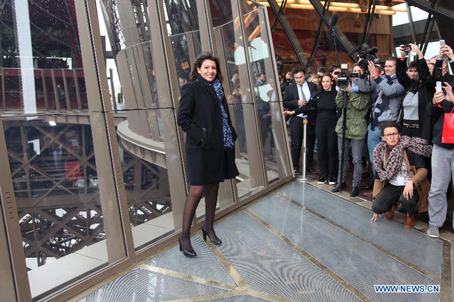 France : inauguration du premier étage rénové de la tour Eiffel