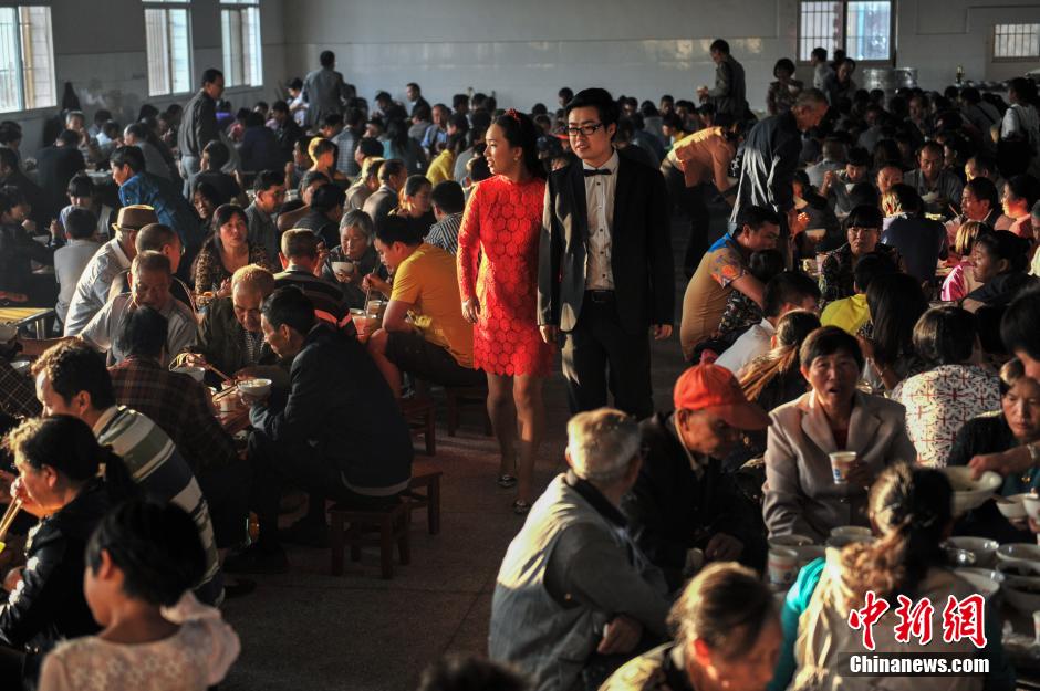 Retour au source pour un mariage de cols blancs 