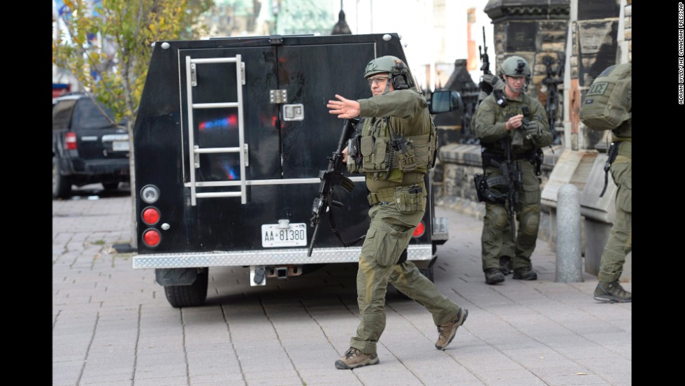 Canada : un soldat tué dans une fusillade près du parlement