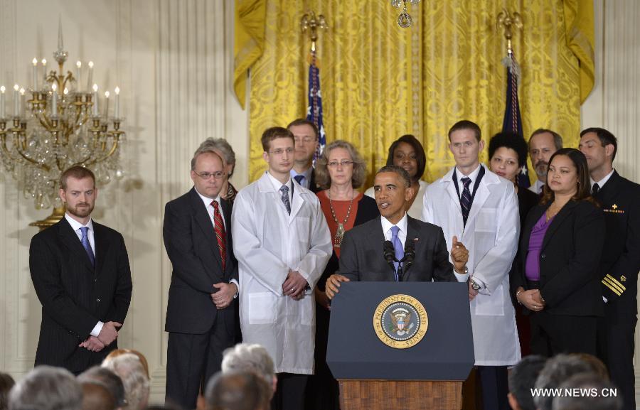 Obama qualifie les travailleurs de la santé contre Ebola de "héros" 