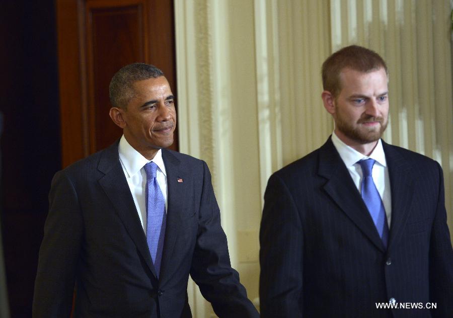 Obama qualifie les travailleurs de la santé contre Ebola de "héros" 