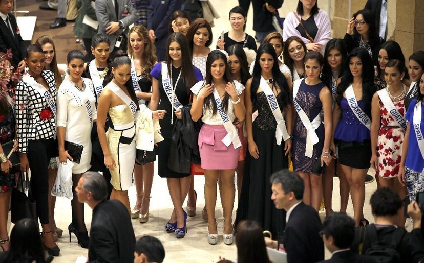 74 des plus belles filles du monde rassemblées à Tokyo