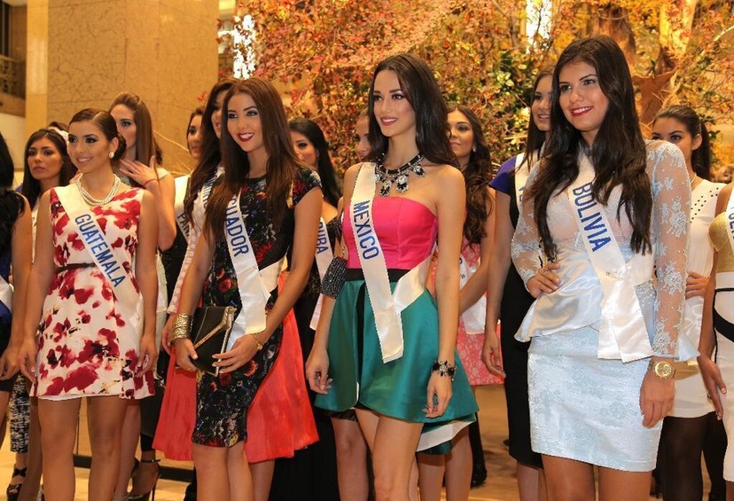 74 des plus belles filles du monde rassemblées à Tokyo