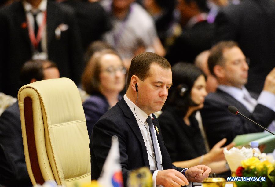 Les dirigeants d'Asie de l'Est discutent des défis et de la future coopération