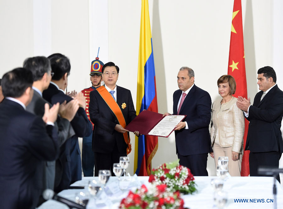 La Chine et la Colombie s'engagent à renforcer les relations législatives