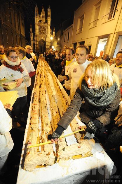 Photos - la plus longue buche est battu