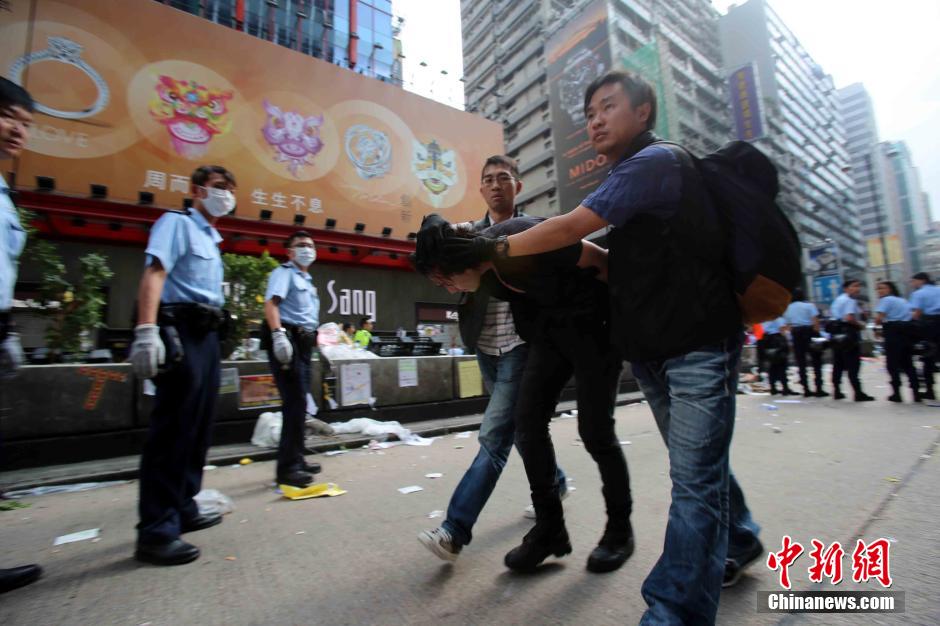 Début du nettoyage du site de l'Amirauté à Hong Kong