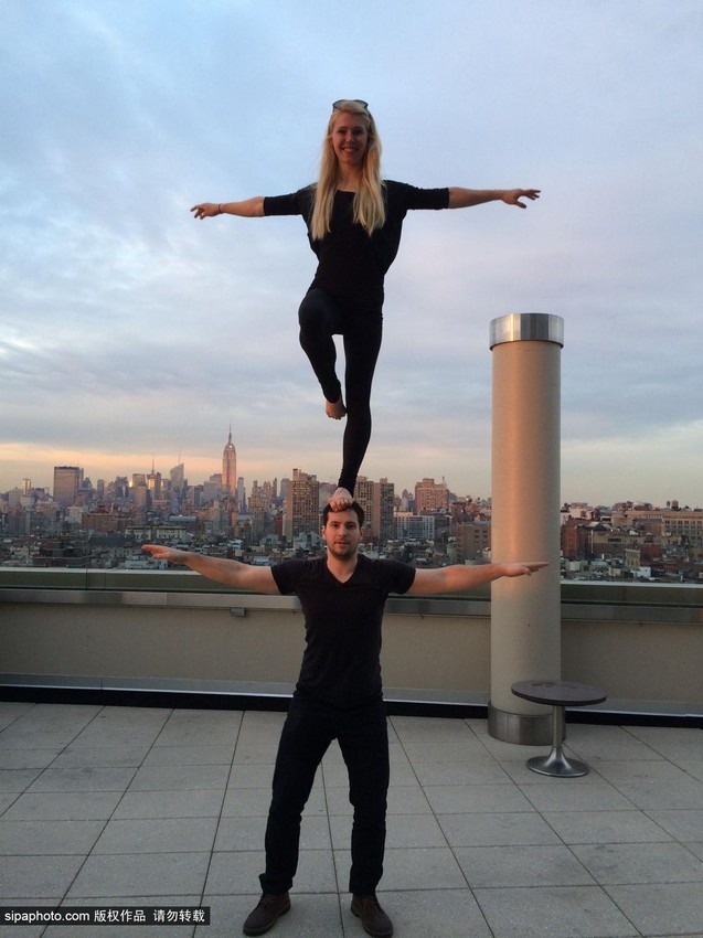 Souvenirs : une manière acrobatique de voyager