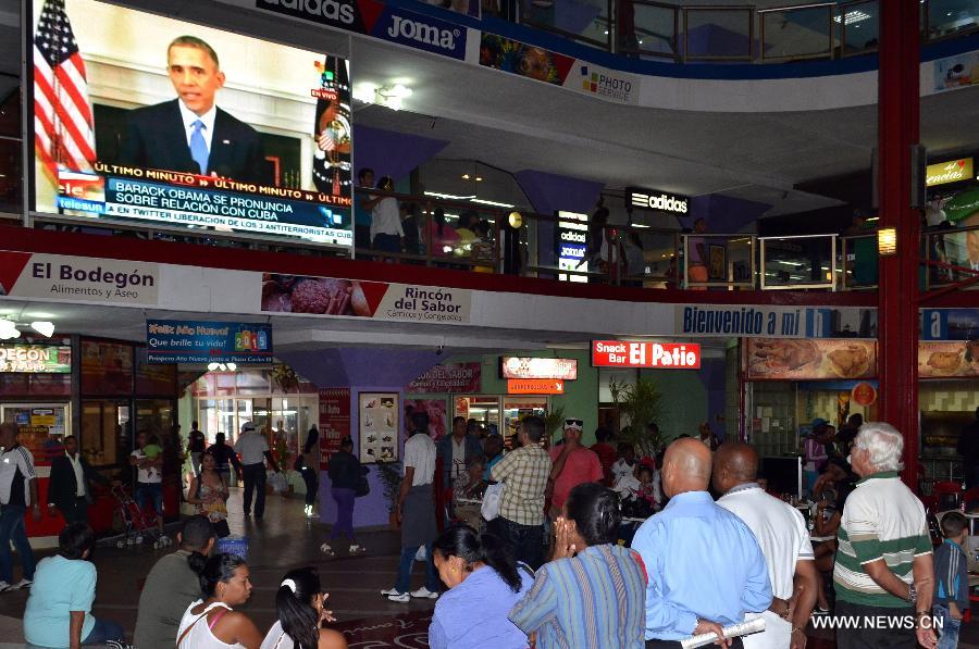 Raul Castro annonce que Cuba et les Etats-Unis ont convenu de renouer les liens diplomatiques