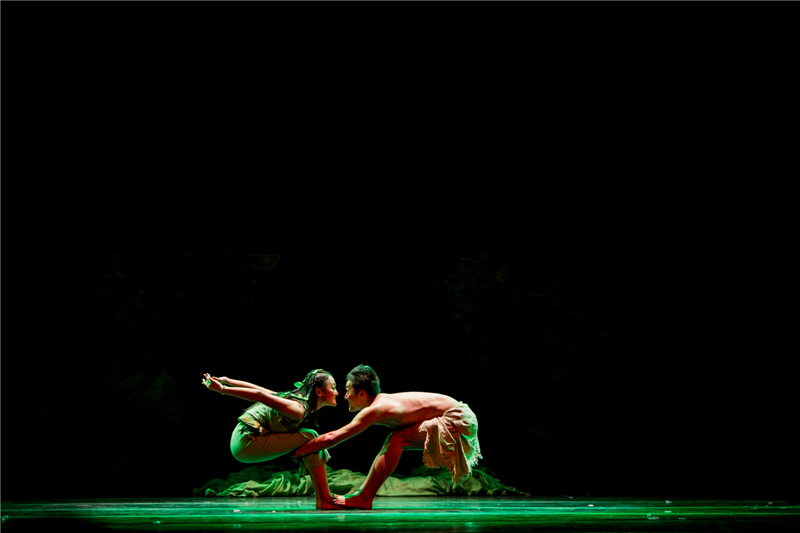 La Légende du Soleil : le spectacle de danse en tournée européenne