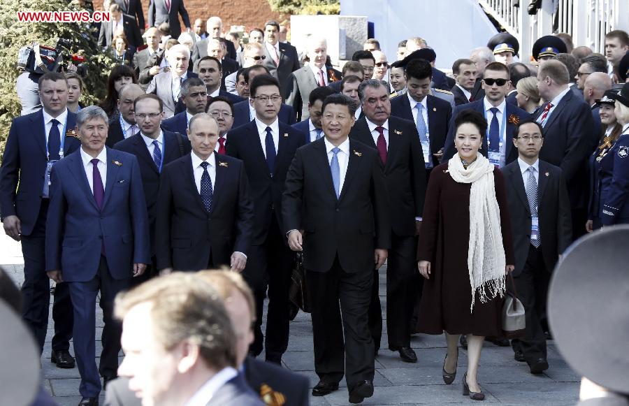 Le président chinois assiste au défilé du Jour de la Victoire en Russie, célébrant la victoire partagée avec Poutine