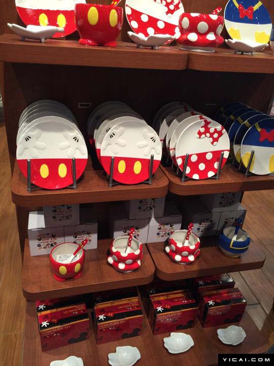 Ouverture du plus grand magasin phare de Disney à Shanghai