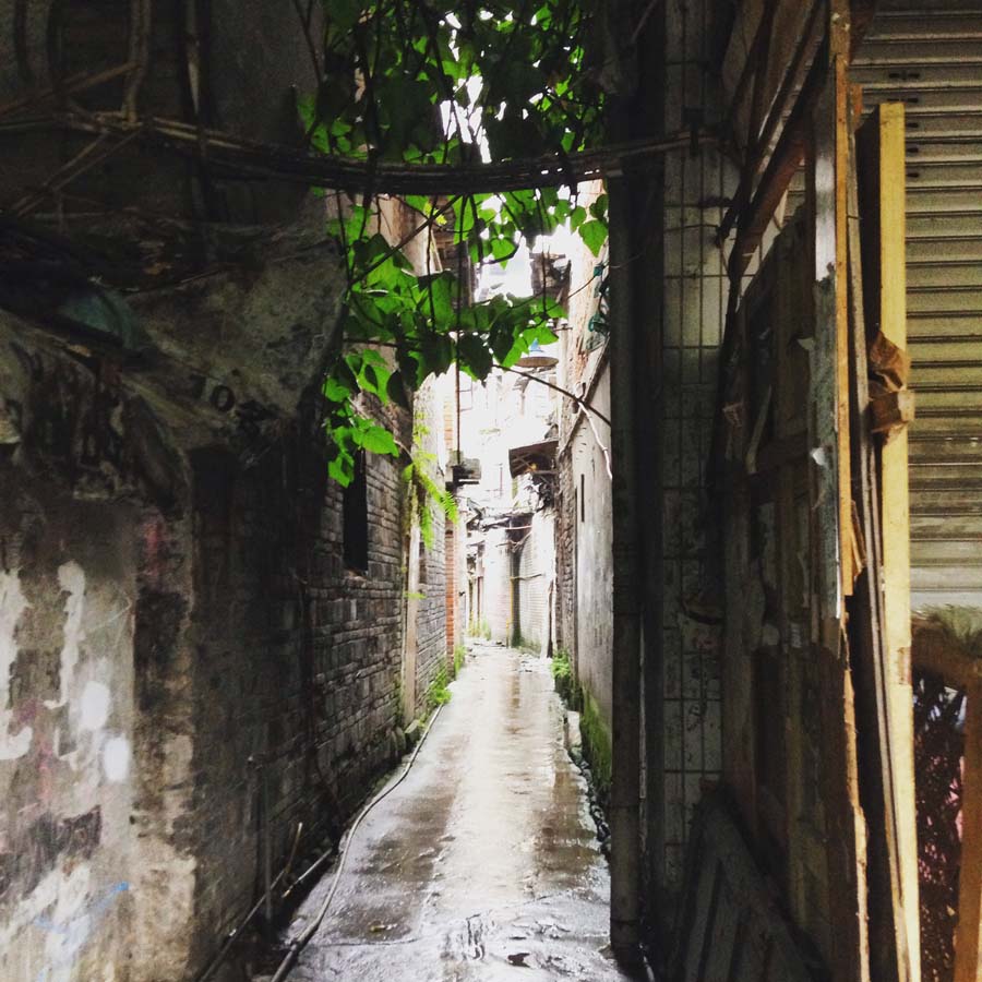 Promenade dans les 18 marches de Chongqing, au c?ur des ? bidonvilles ? de la vieille ville