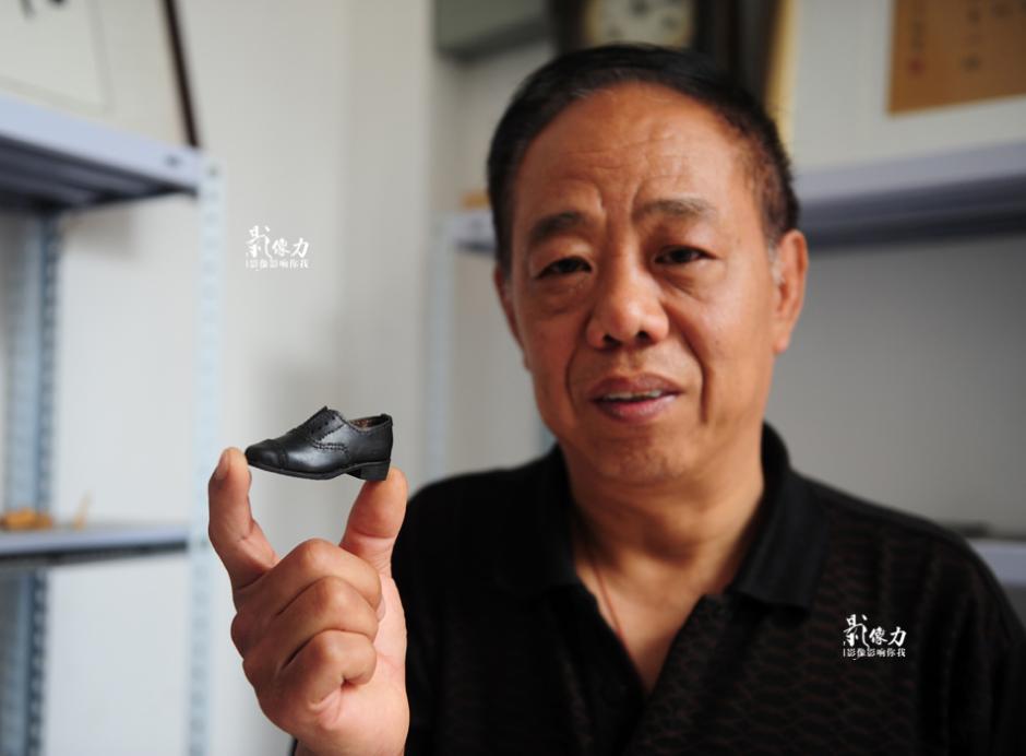 Un cordonnier de Jinan se spécialise dans les mini chaussures 