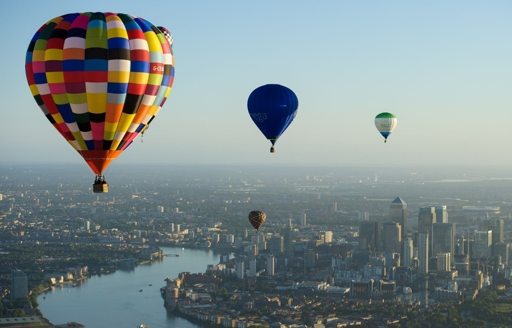 50 montgolfières pour lancer la campagne électorale à la mairie de Londres
