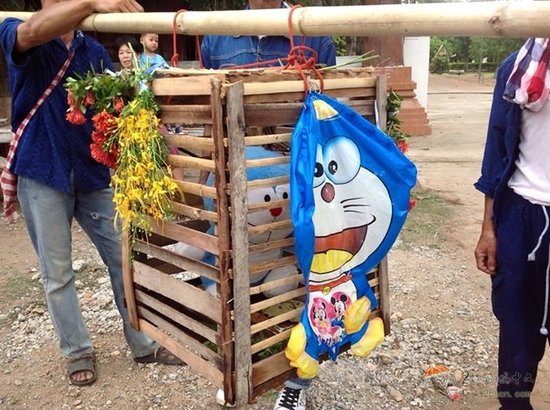 Tha?lande : un Doraemon pour implorer la pluie