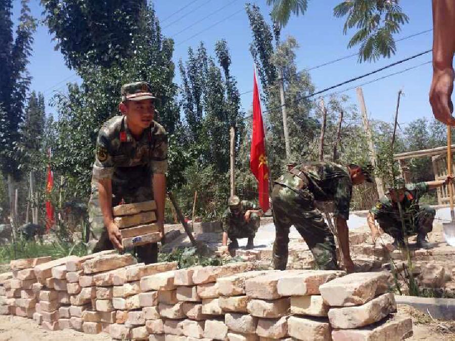 La Chine adopte des mesures d'urgence après un séisme au Xinjiang