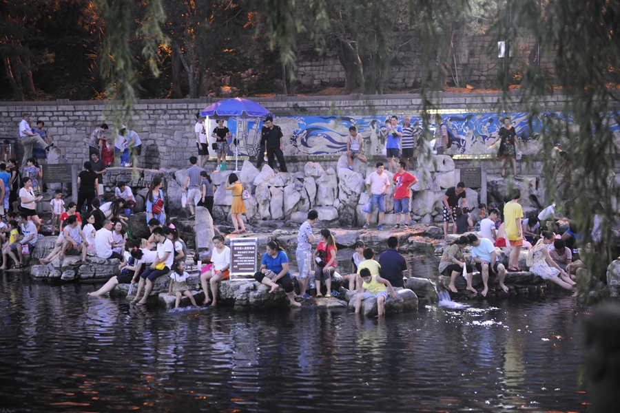 Canicule : bains de pieds à Jinan