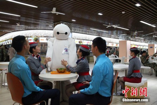 En Chine, vous pourriez croiser un stewart Baymax...