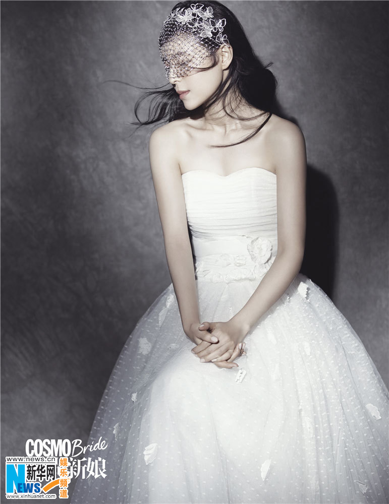 Zhang Jingchu pose pour un magazine 