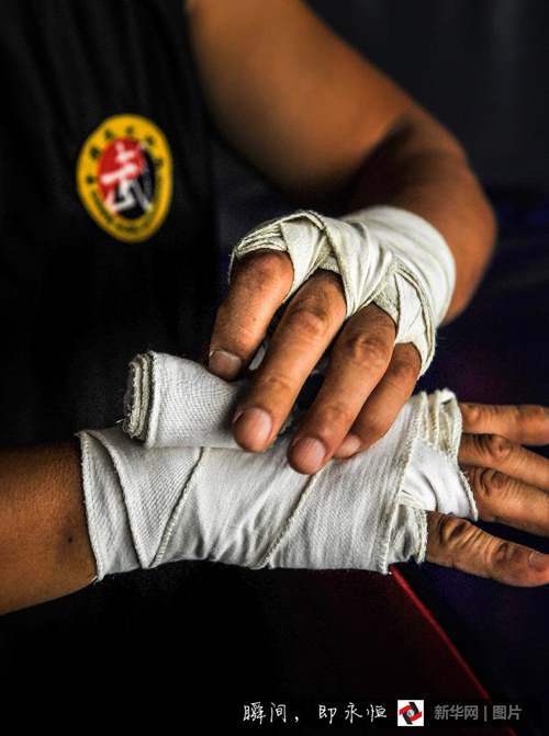 Un boxeur sexagénaire auquel vous ne voudriez pas avoir affaire