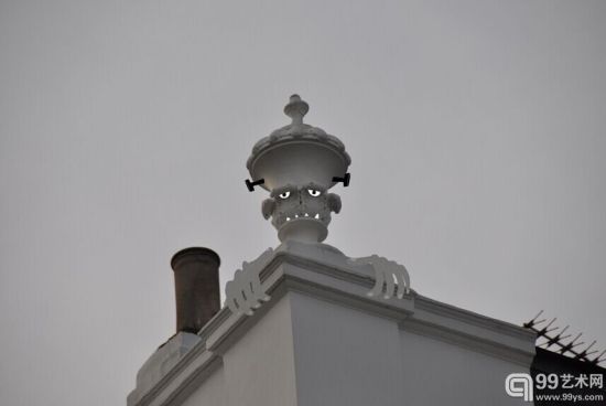 Une artiste fran?aise rend Londres amusante avec ses montages