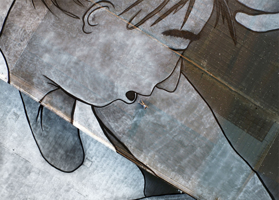 Norvège : deux Fran?ais créent la plus grande peinture murale