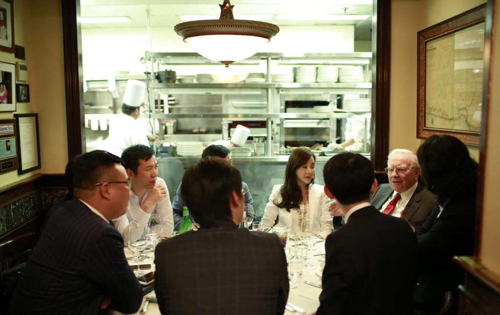 Un déjeuner avec Warren Buffett ：