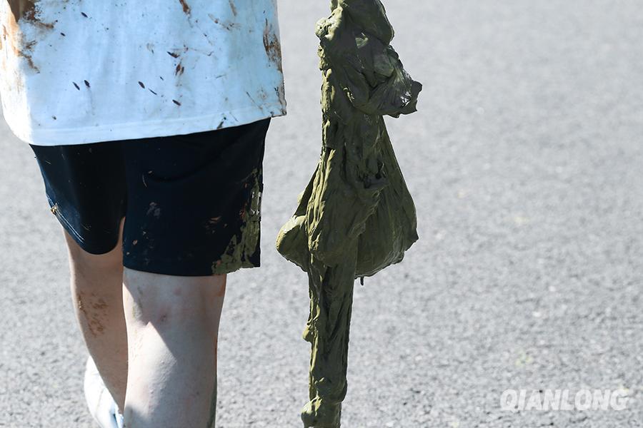 En images : Color Run de boue à Beijing