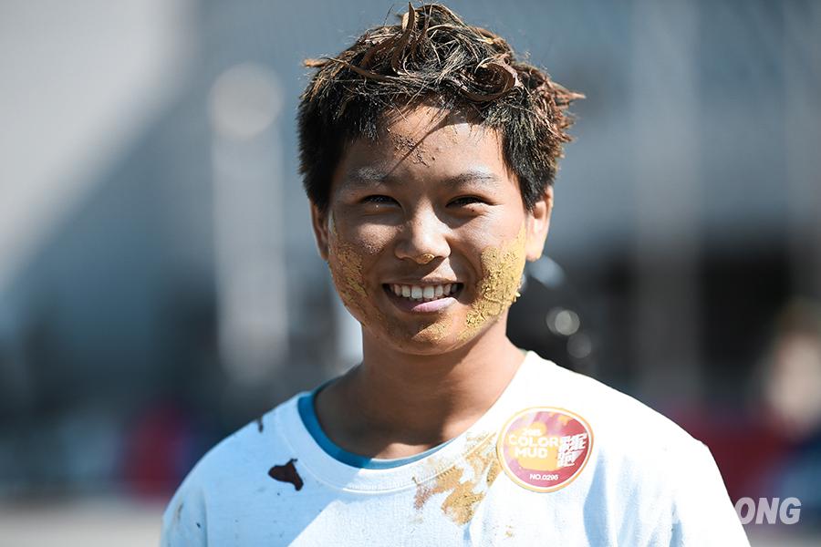 En images : Color Run de boue à Beijing