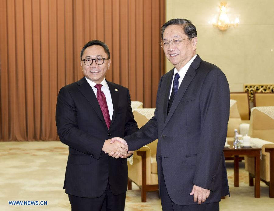 Le plus haut conseiller politique chinois espère une coopération plus étroite avec l'Indonésie