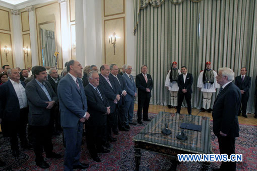 Grèce: le nouveau gouvernement prête serment et est s?r de pouvoir vaincre la crise de la dette