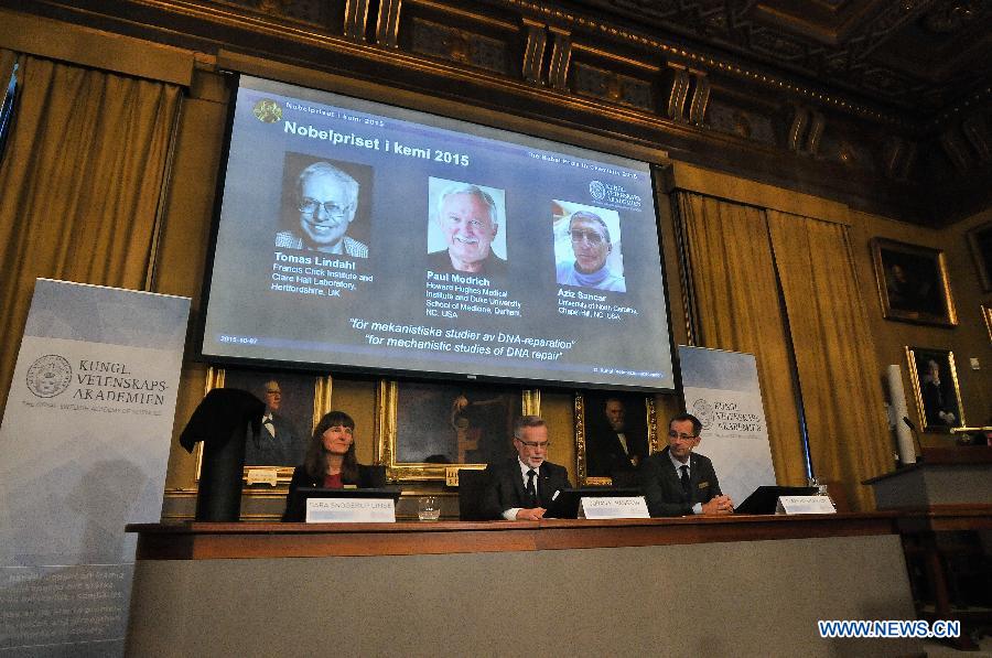 Trois scientifiques partagent le prix Nobel de chimie 2015