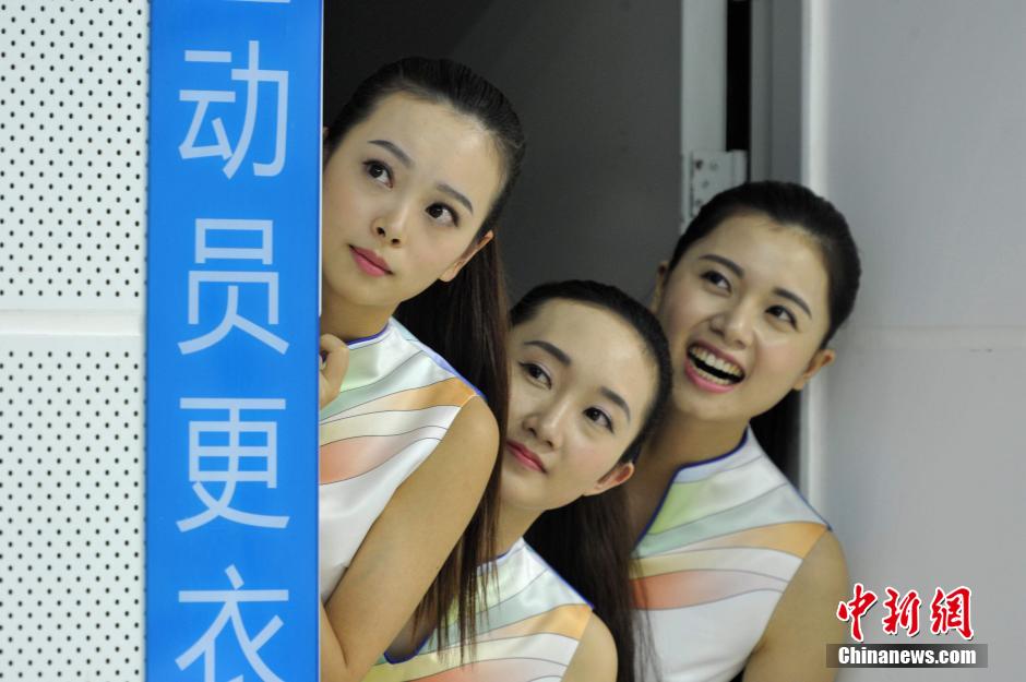 La beauté des h?tesses, l'autre vedette des Jeux Nationaux de la Jeunesse