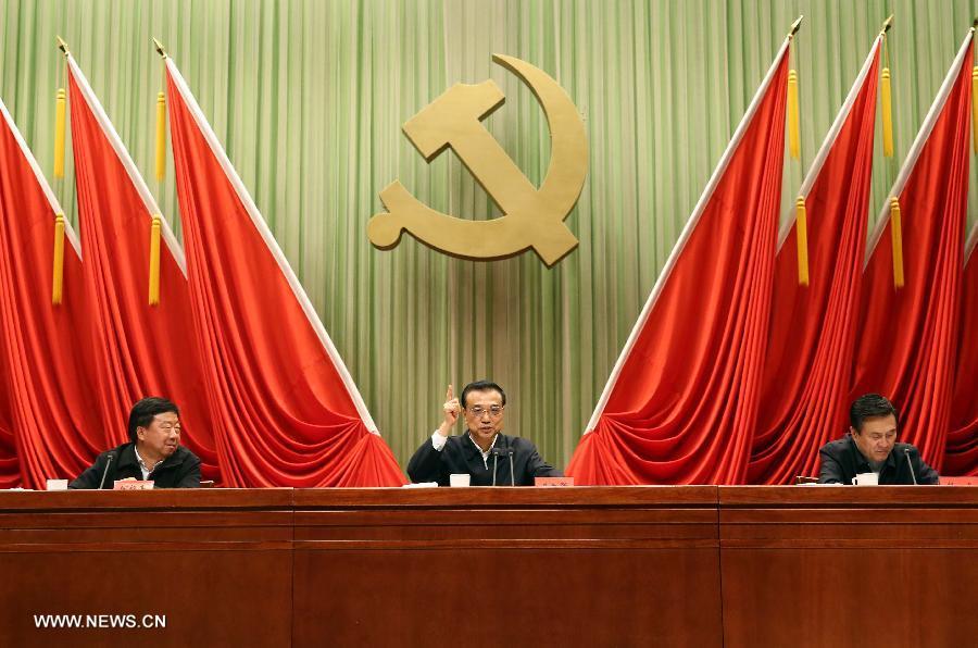 Li Keqiang met l'accent sur la réforme et l'innovation pour stimuler la croissance