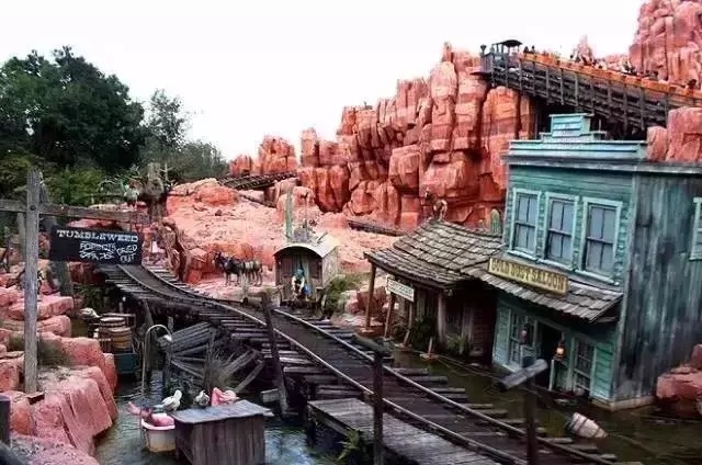 Le Disneyland de Shanghai, ouvrira au printemps 2016