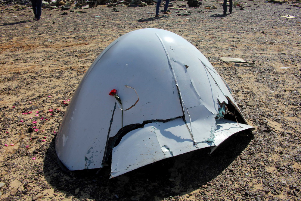 Moscou promet de mener une enquête exhaustive sur le crash d'un avion russe en Egypte