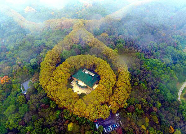 Le Palais Mai-Ling, ? le plus beau collier du monde ?
