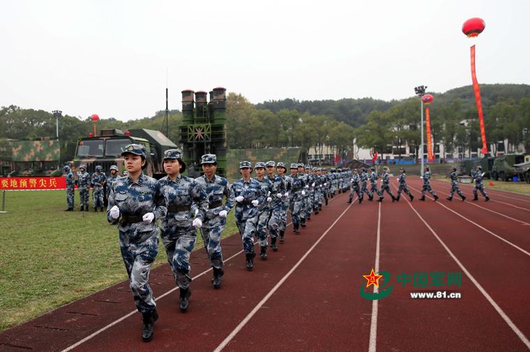 Chine : journées portes ouvertes de la force aérienne