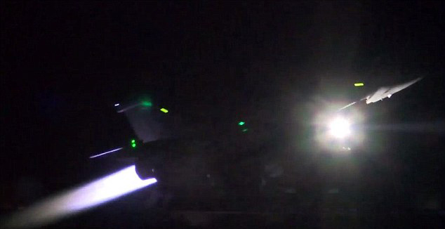 Frappes fran?aises massives en Syrie sur le fief de Daech